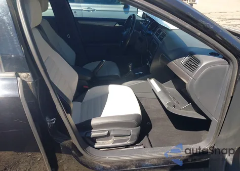 2016 Volkswagen Jetta 1.8T Sport z USA, uszkodzony, nr VIN 3VWB17AJ6GM341428